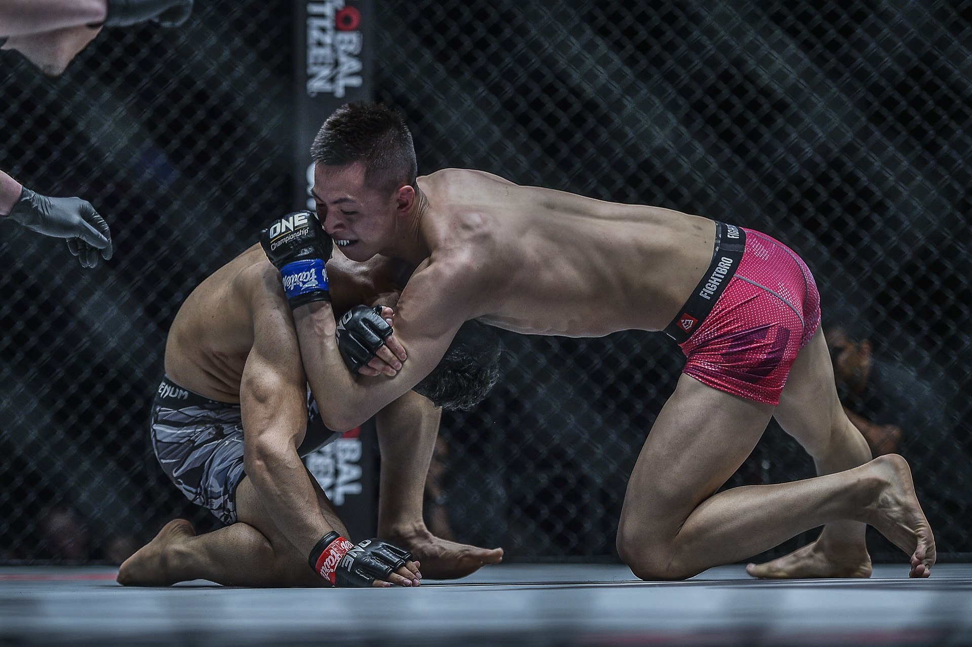 Xie Bin submits Ahmad Qais Jasoor with a D'Arce choke at ONE: ROOTS OF HONOR