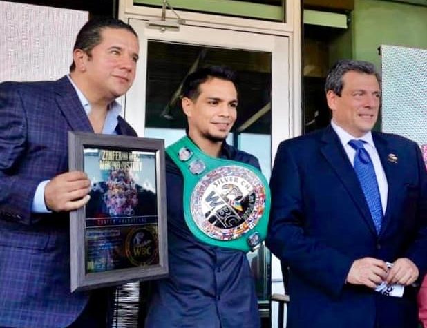 After Súper Thriller against Berynchik, José Zepeda Receives his WBC Silver Belt