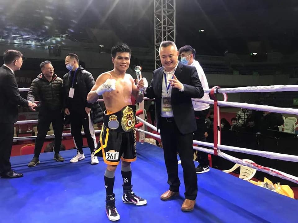 Sumalpong wins WBA Asia super flyweight title