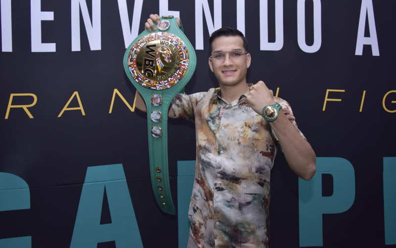 Brandon Figueroa presented with WBC Green and Gold Belt