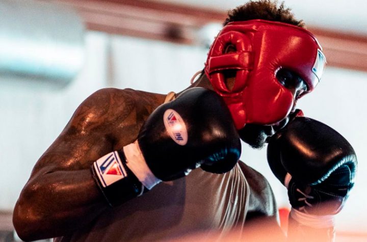 Charlo trains to face Castaño