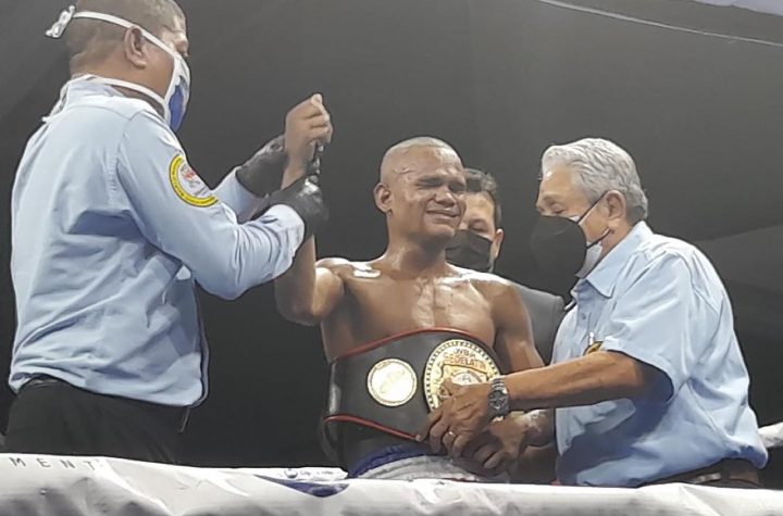 Fernandez won the WBA-Fedelatin belt in a close duel against Lara