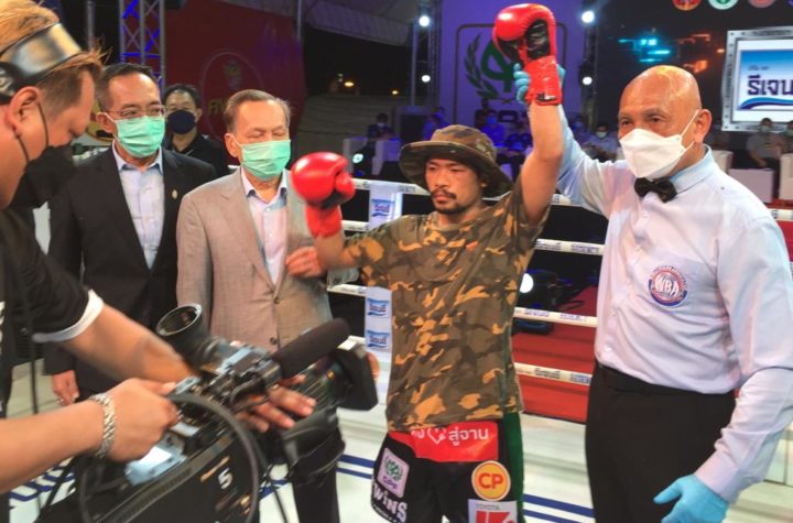 Niyomtrong retained his WBA Super Championship in Thailand