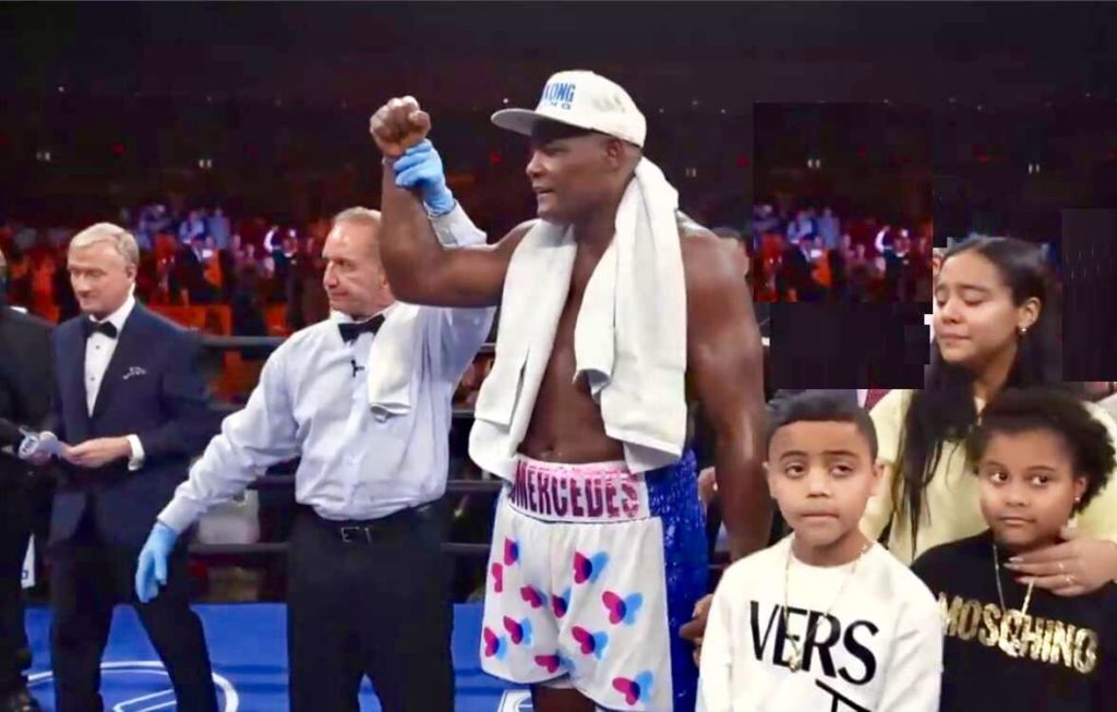 Luis King Kong” Ortiz Stopped Martin in 6; Romero Duno Knocked Out in 4.