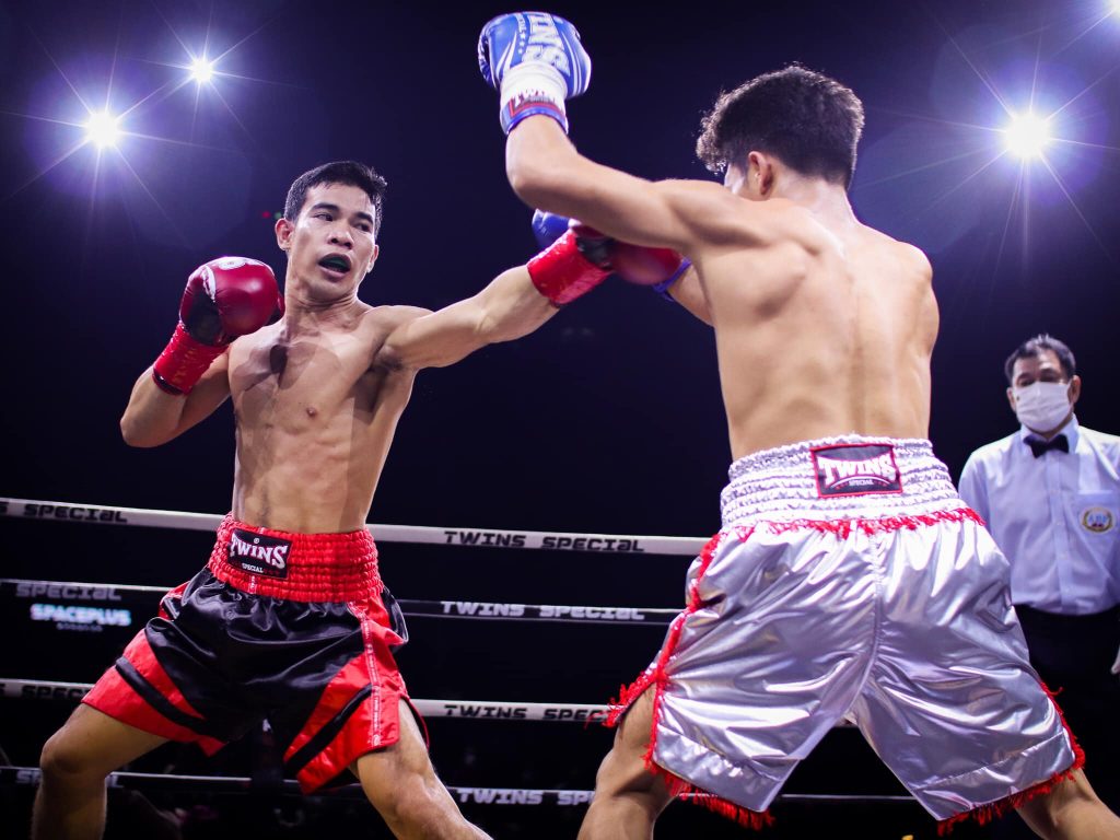 HERLAN GOMEZ WINS EXCITING FIGHT THAILAND