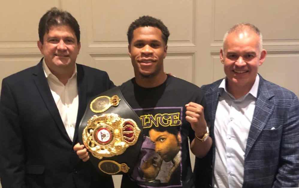 Haney Receives WBA Super Champon Award from Mendoza and Gomez