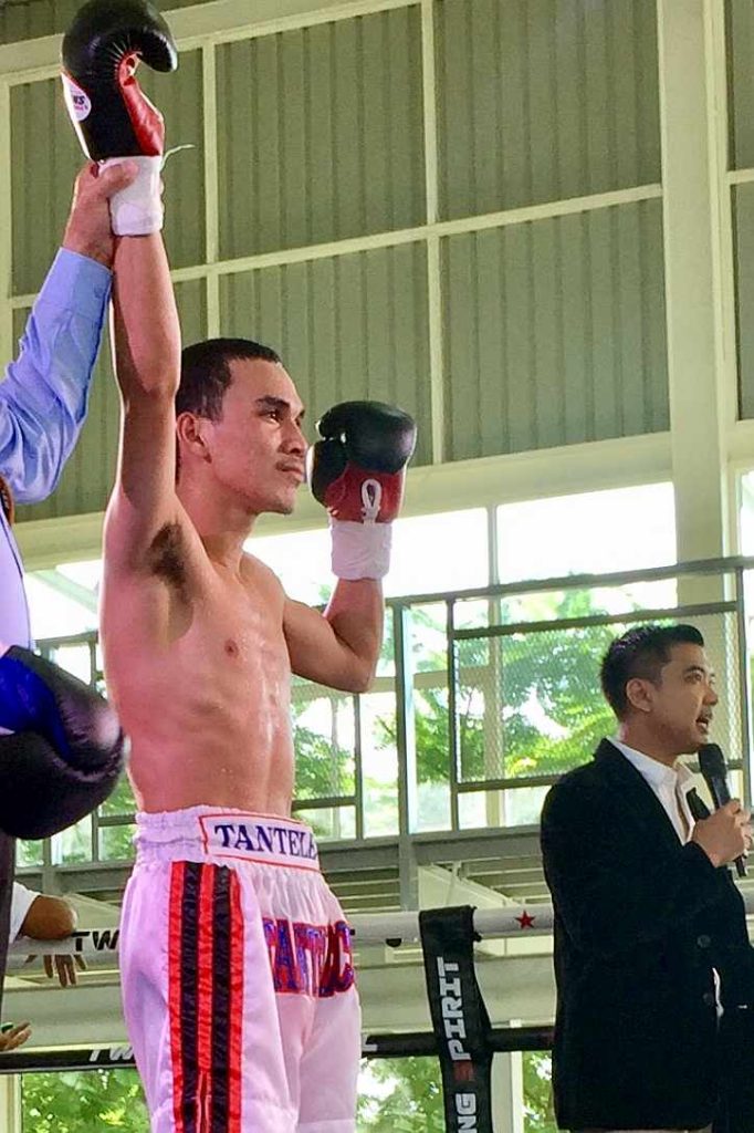 Prachanon Mingpracha Scores KO Win in 4